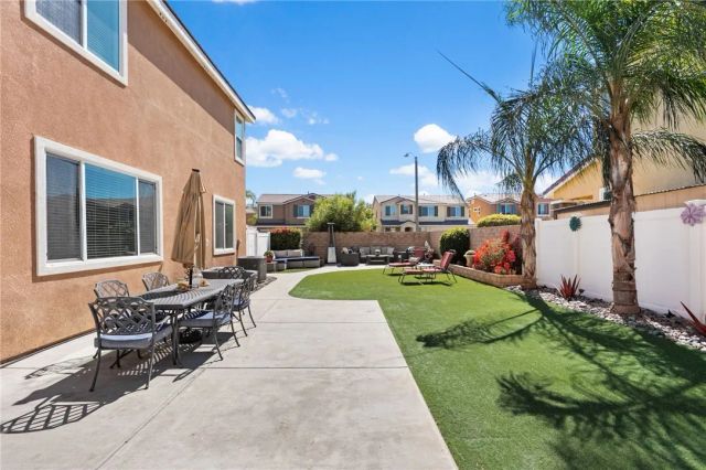 30249 Goldenrain Drive, Menifee, CA 92584