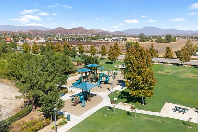 30249 Goldenrain Drive, Menifee, CA 92584