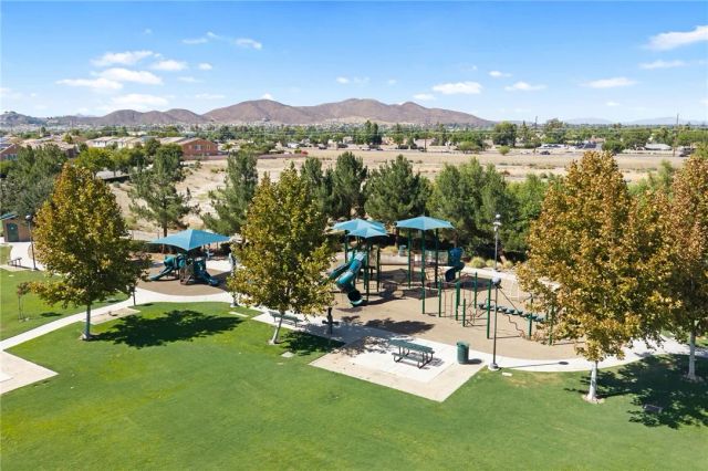 30249 Goldenrain Drive, Menifee, CA 92584
