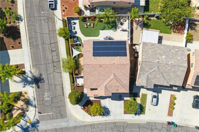30249 Goldenrain Drive, Menifee, CA 92584