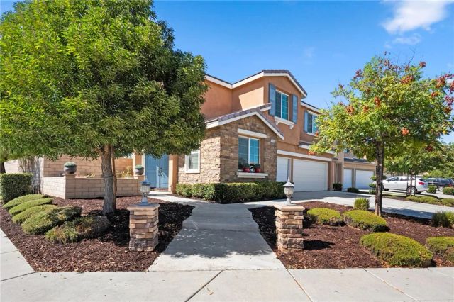 30249 Goldenrain Drive, Menifee, CA 92584