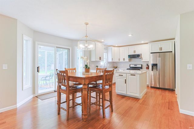 50885 Lexington Glen Drive, Granger, IN 46530