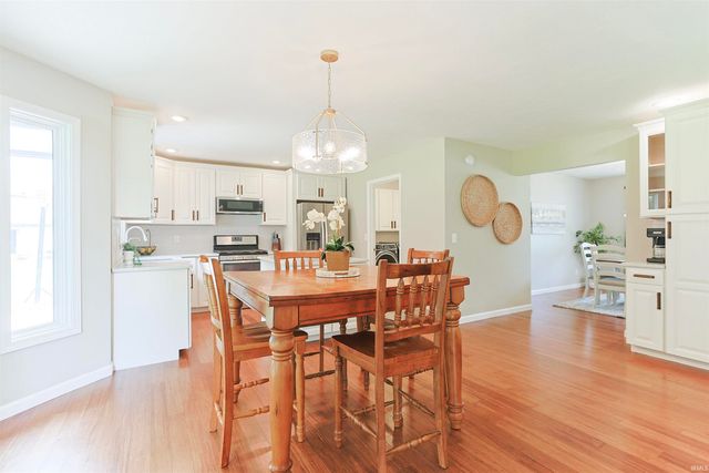 50885 Lexington Glen Drive, Granger, IN 46530