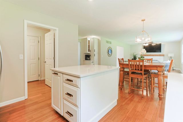 50885 Lexington Glen Drive, Granger, IN 46530