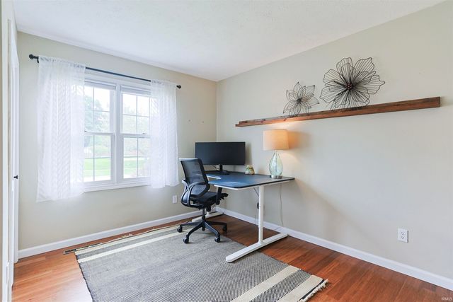 50885 Lexington Glen Drive, Granger, IN 46530