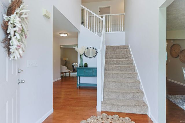 50885 Lexington Glen Drive, Granger, IN 46530