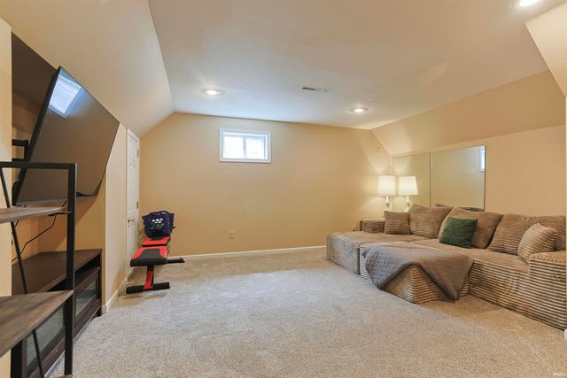 50885 Lexington Glen Drive, Granger, IN 46530