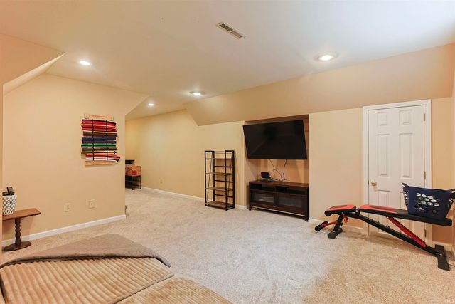 50885 Lexington Glen Drive, Granger, IN 46530