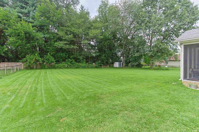 50885 Lexington Glen Drive, Granger, IN 46530