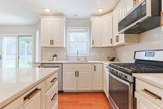 50885 Lexington Glen Drive, Granger, IN 46530