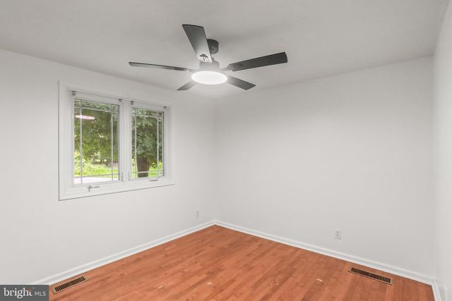 8221 CHURCH RD, Felton, PA 17322