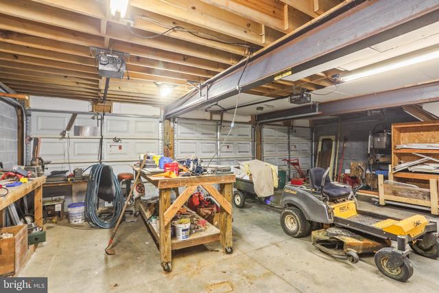 8221 CHURCH RD, Felton, PA 17322