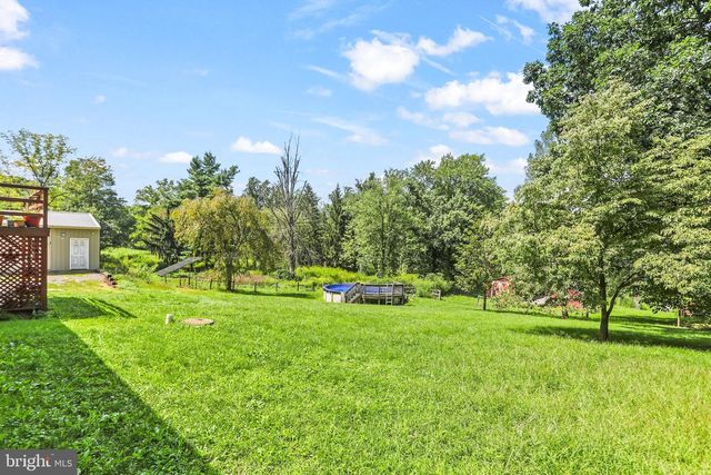 8221 CHURCH RD, Felton, PA 17322
