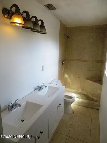 5932 JAGUAR Drive W, Jacksonville, FL 32244