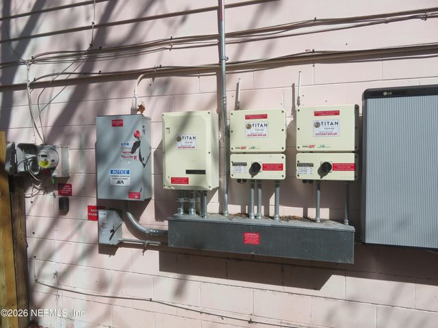 5932 JAGUAR Drive W, Jacksonville, FL 32244