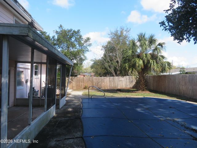 5932 JAGUAR Drive W, Jacksonville, FL 32244