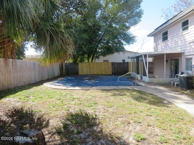 5932 JAGUAR Drive W, Jacksonville, FL 32244