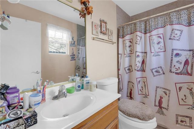 3825 Umar Avenue, Mcallen, TX 78504