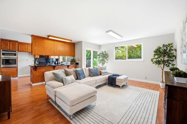 6489 San Anselmo Way, San Jose, CA 95119