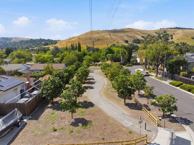 6489 San Anselmo Way, San Jose, CA 95119