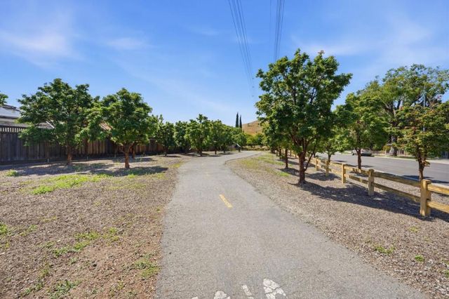 6489 San Anselmo Way, San Jose, CA 95119
