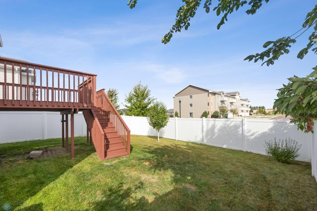 2553 54th Avenue S, Fargo, ND 58104