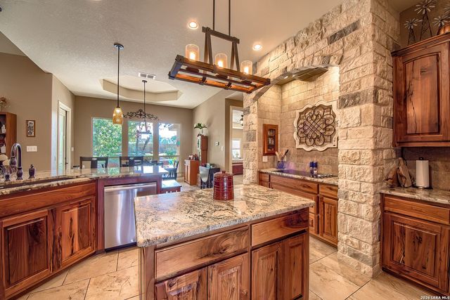 144 Woodlands, La Vernia, TX 78121