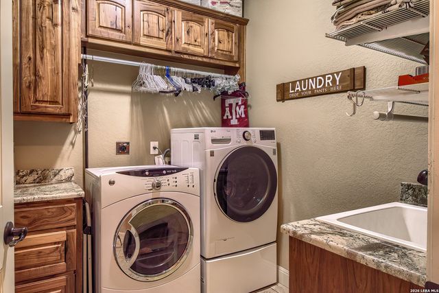 144 Woodlands, La Vernia, TX 78121