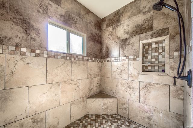 144 Woodlands, La Vernia, TX 78121