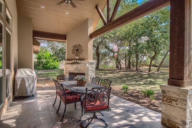 144 Woodlands, La Vernia, TX 78121