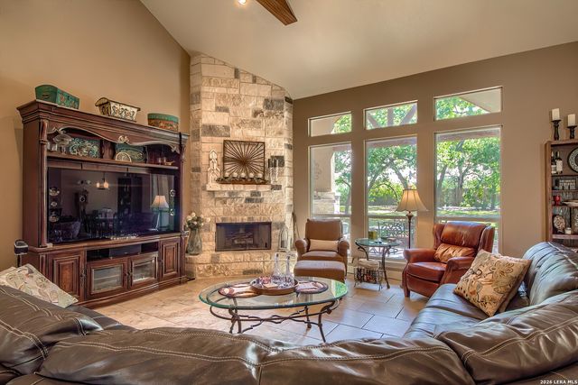 144 Woodlands, La Vernia, TX 78121