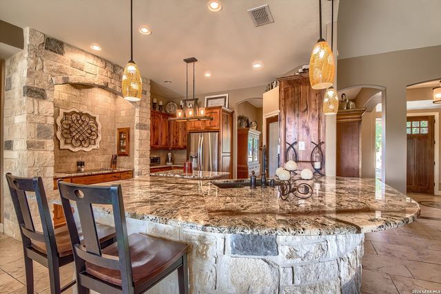 144 Woodlands, La Vernia, TX 78121