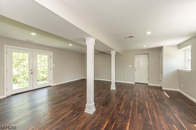 52 Galloping Hill Rd, Bernards Twp., NJ 07920