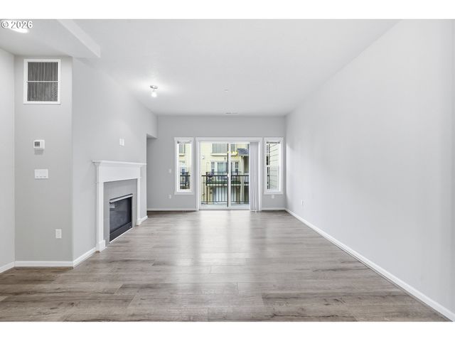 155 Ne 80TH Ave, Hillsboro, OR 97006