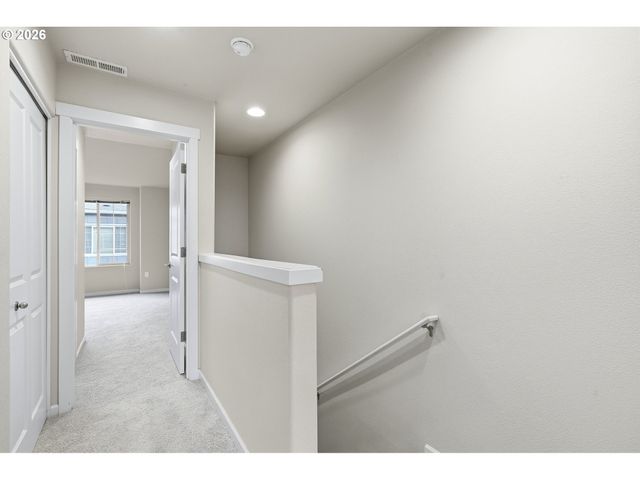 155 Ne 80TH Ave, Hillsboro, OR 97006