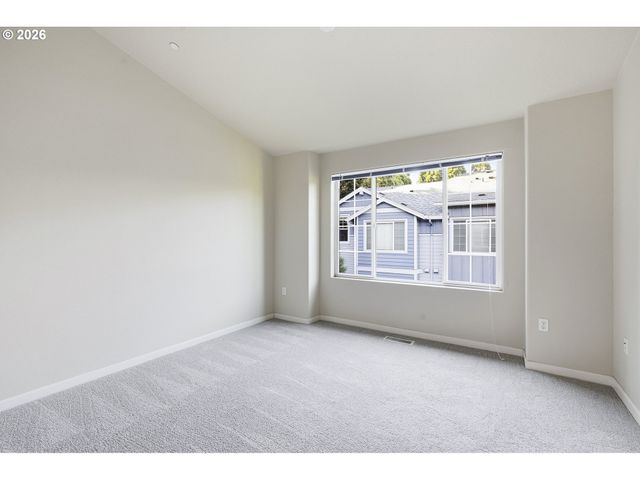 155 Ne 80TH Ave, Hillsboro, OR 97006