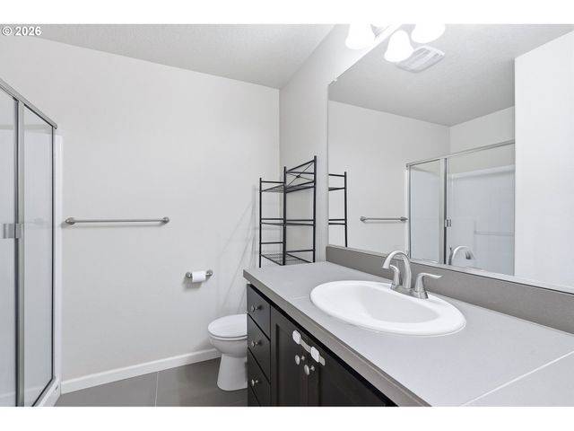 155 Ne 80TH Ave, Hillsboro, OR 97006
