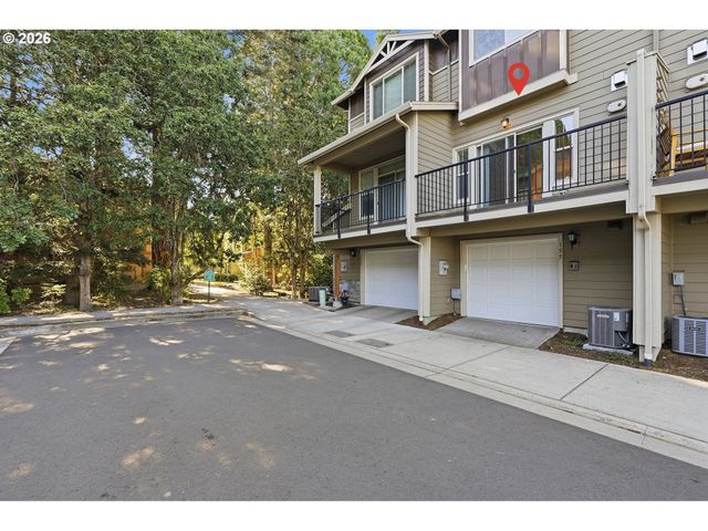 155 Ne 80TH Ave, Hillsboro, OR 97006