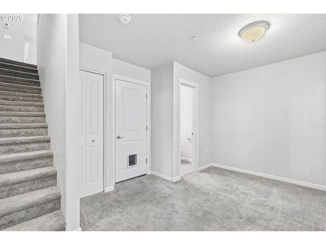 155 Ne 80TH Ave, Hillsboro, OR 97006