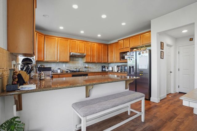 106 White Cap Cove, Hercules, CA 94547