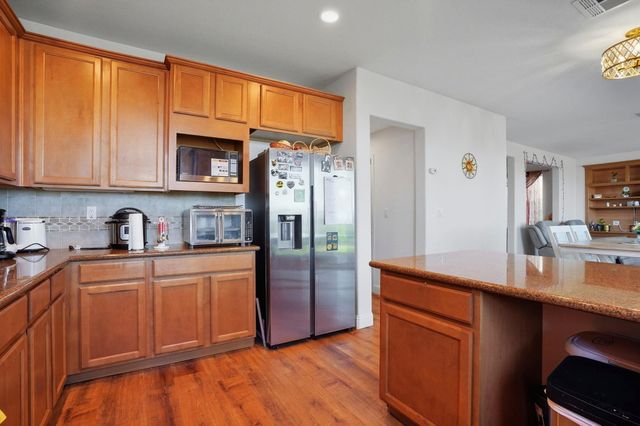 106 White Cap Cove, Hercules, CA 94547