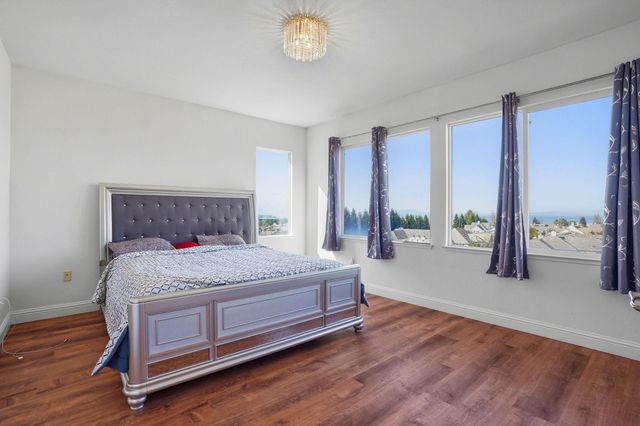 106 White Cap Cove, Hercules, CA 94547