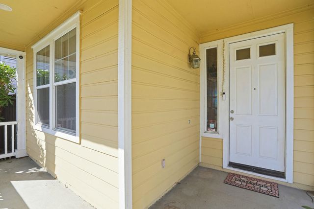 106 White Cap Cove, Hercules, CA 94547