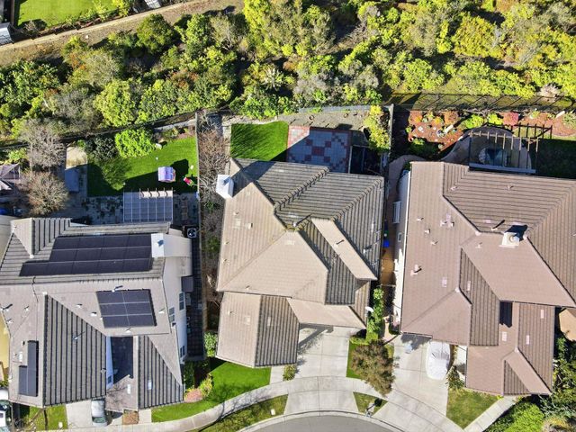 106 White Cap Cove, Hercules, CA 94547