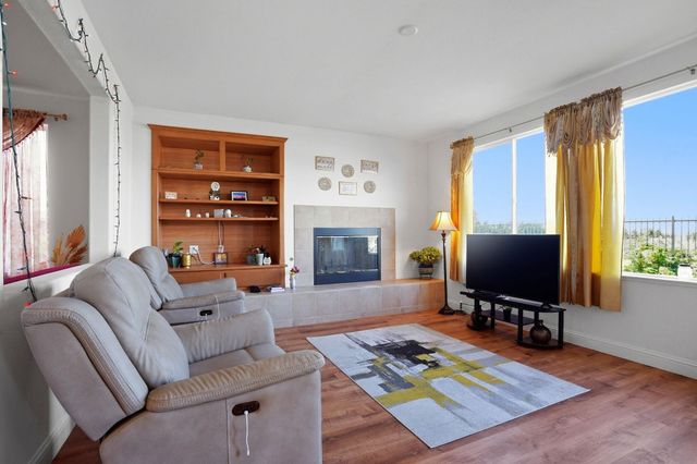 106 White Cap Cove, Hercules, CA 94547