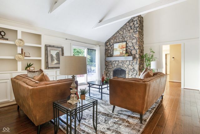 7532 Camelback Drive, Indianapolis, IN 46250