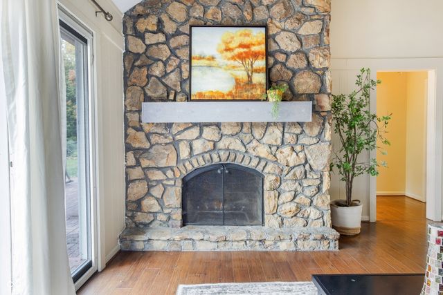 7532 Camelback Drive, Indianapolis, IN 46250