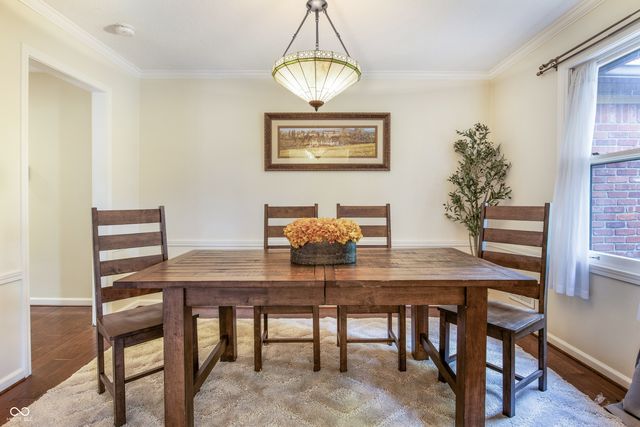 7532 Camelback Drive, Indianapolis, IN 46250