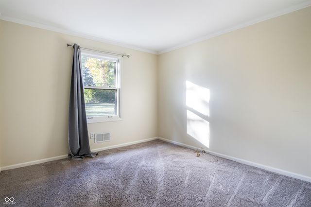 7532 Camelback Drive, Indianapolis, IN 46250
