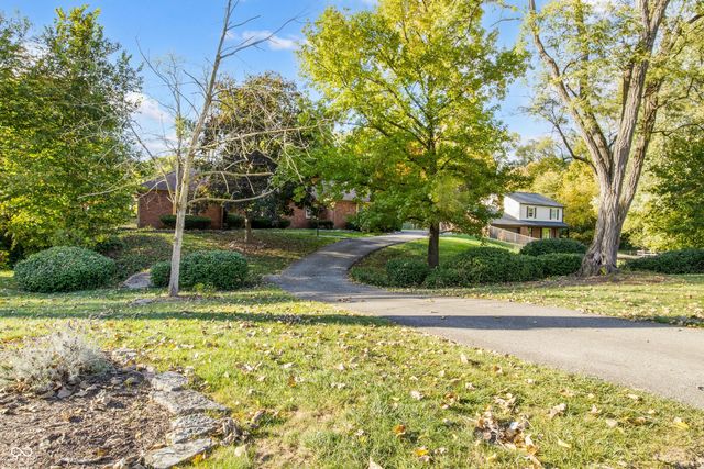 7532 Camelback Drive, Indianapolis, IN 46250